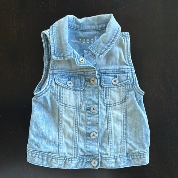 GAP Light Blue Denim Vest - Picture 1 of 2